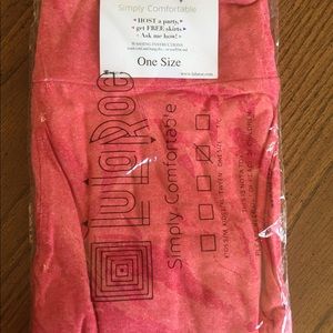 One Size solid heathered leggings